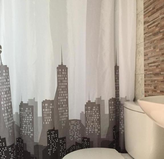 膳宿费 Hostal Parisuite