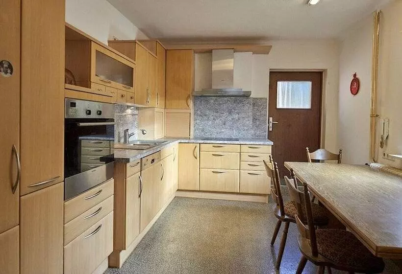 ペンション Waldhorn