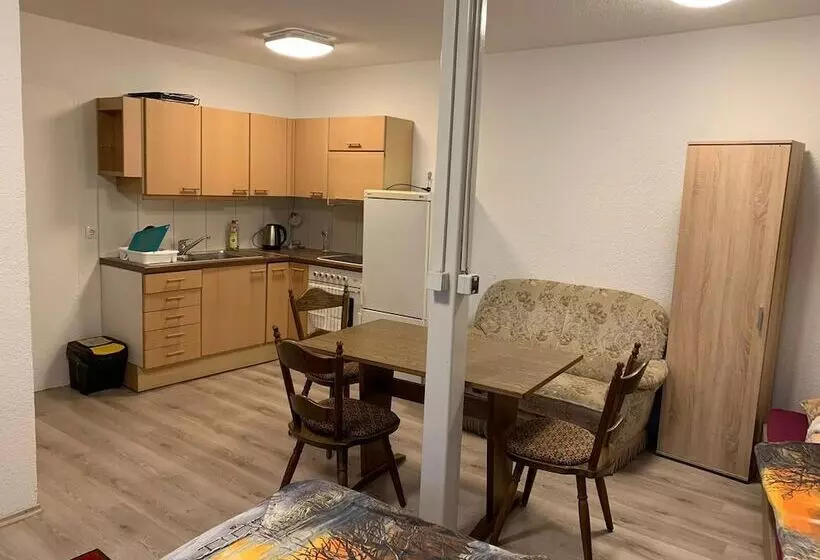 ペンション Waldhorn