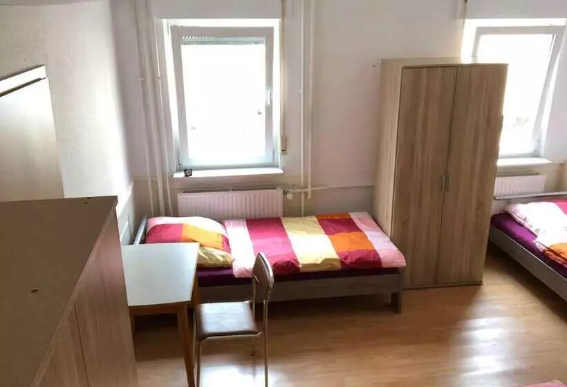 ペンション Waldhorn