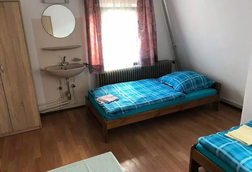 ペンション Waldhorn