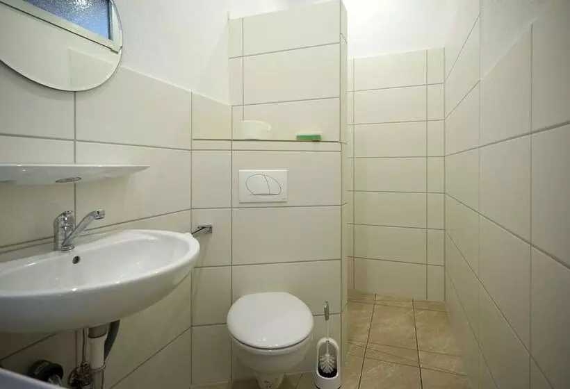 ペンション Waldhorn