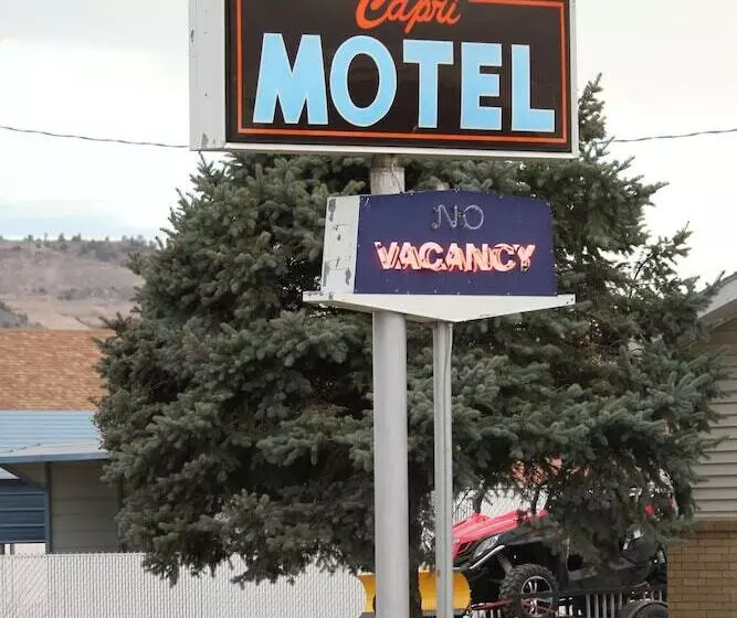 Capri Motel