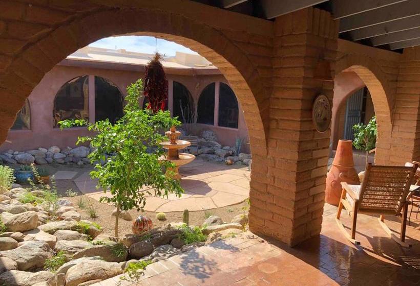 Casa Tierra Adobe Bed & Breakfast