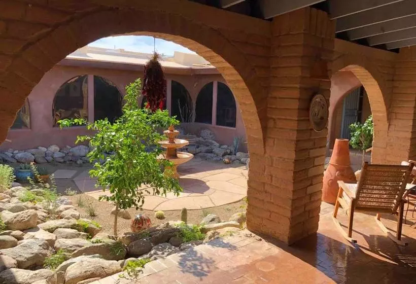 Casa Tierra Adobe Bed & Breakfast