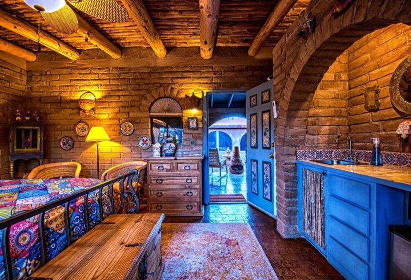 Casa Tierra Adobe Bed & Breakfast