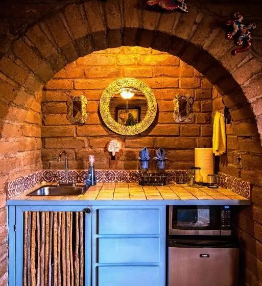 Casa Tierra Adobe Bed & Breakfast