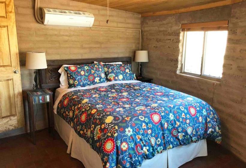 Casa Tierra Adobe Bed & Breakfast