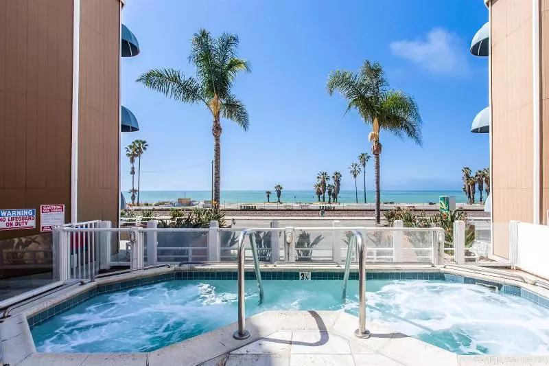 호텔 Beachfront Inn And Suites At Dana Point