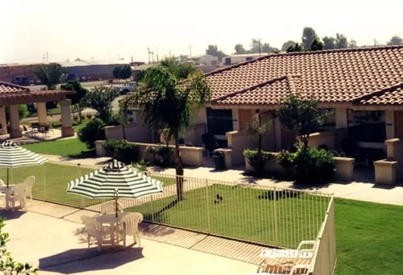 酒店 Calipatria Inn And Suites