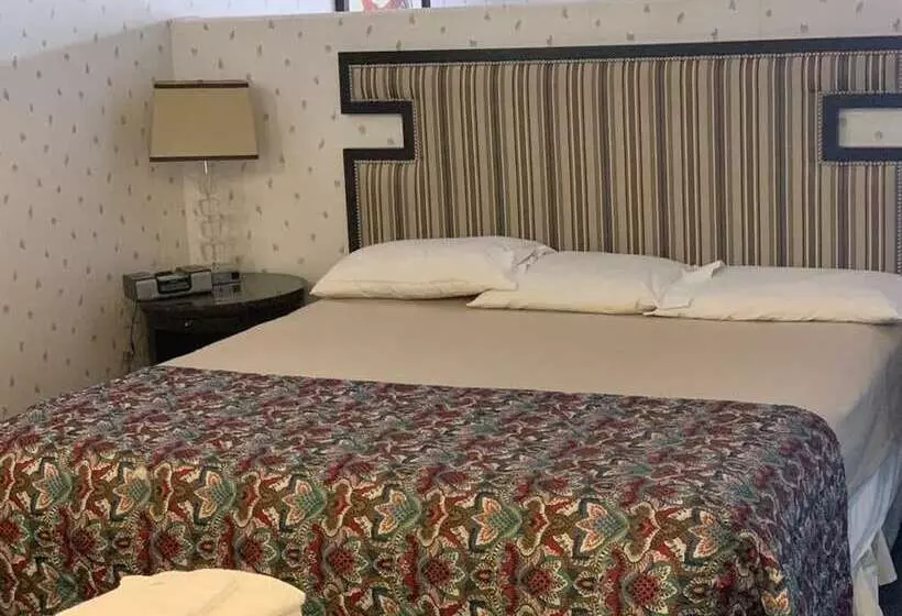 酒店 Calipatria Inn And Suites