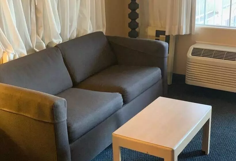 酒店 Calipatria Inn And Suites