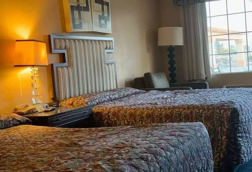 酒店 Calipatria Inn And Suites