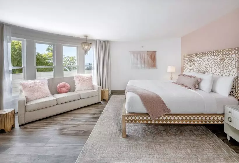 בית מלון כפרי Cardiff By The Sea Lodge