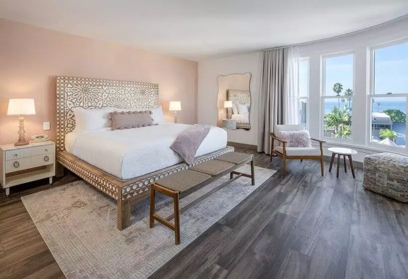 בית מלון כפרי Cardiff By The Sea Lodge