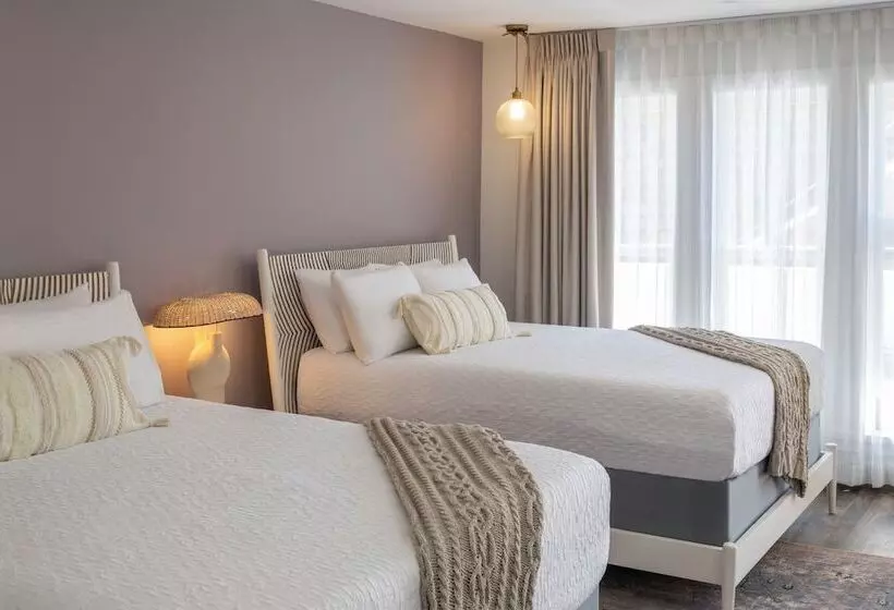 בית מלון כפרי Cardiff By The Sea Lodge