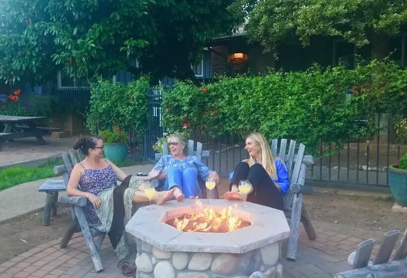 酒店 Carmel Valley Lodge
