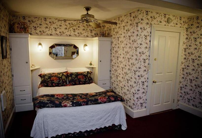 ホテル Cleftstone Inn