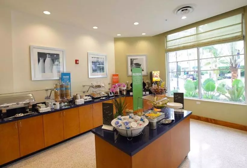 酒店 Hampton Inn Miami South Beach 17th Street