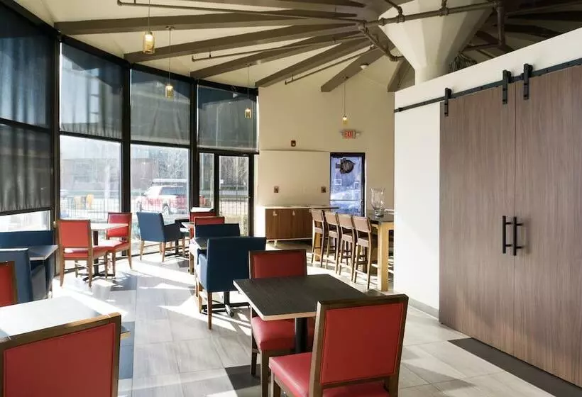 酒店 Holiday Inn Express Columbus Downtown, An Ihg