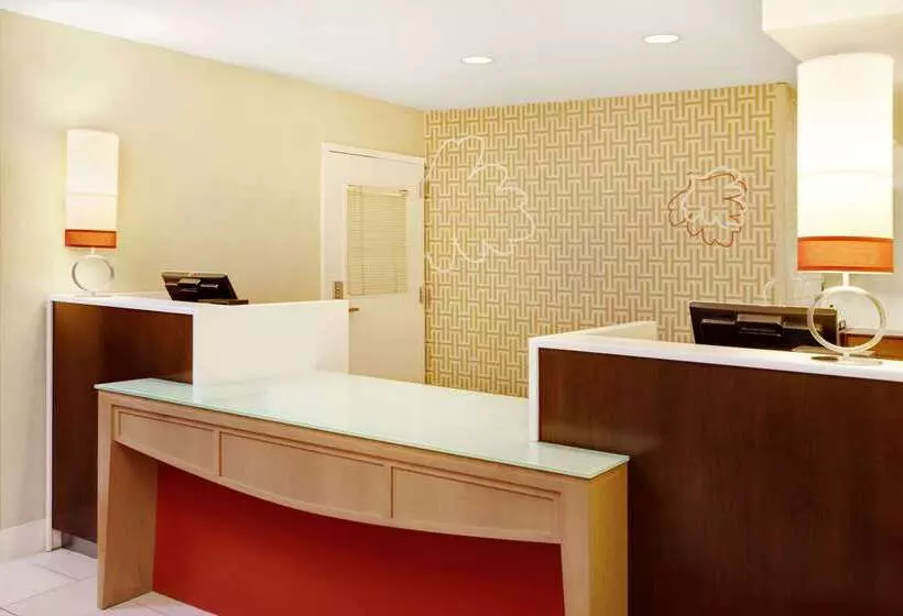 Отель Mainstay Suites Chicago Schaumburg