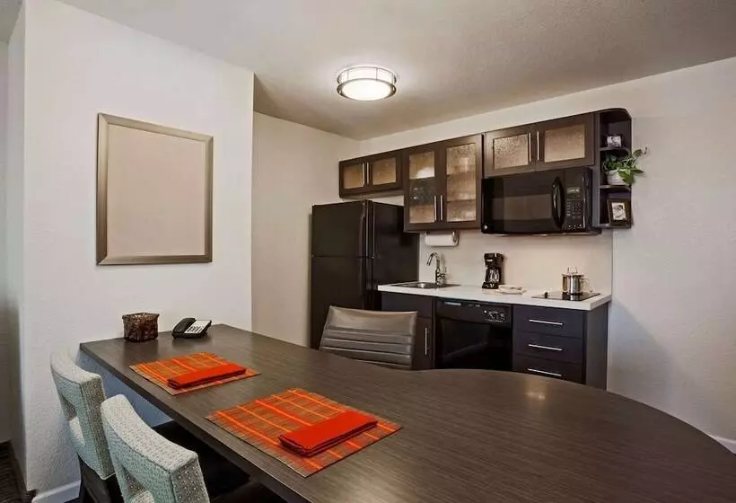 ホテル Mainstay Suites Kansas City Overland Park