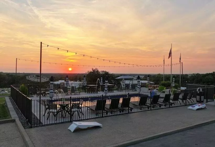 Отель Pinemark Inn Suites Events