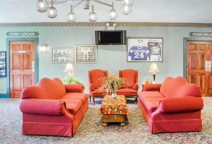 Отель Quality Inn & Suites