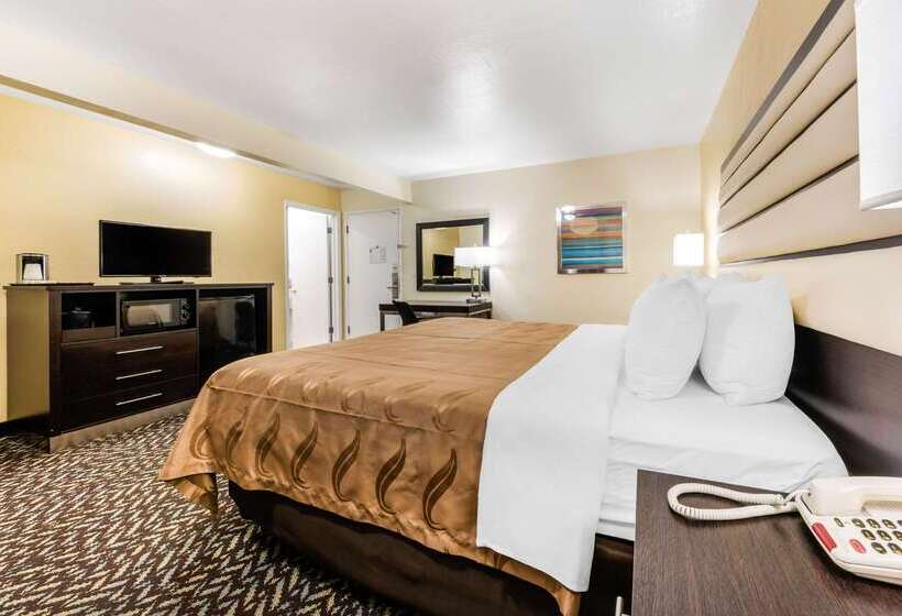 Hotel Quality Inn & Suites Capitola By The Sea