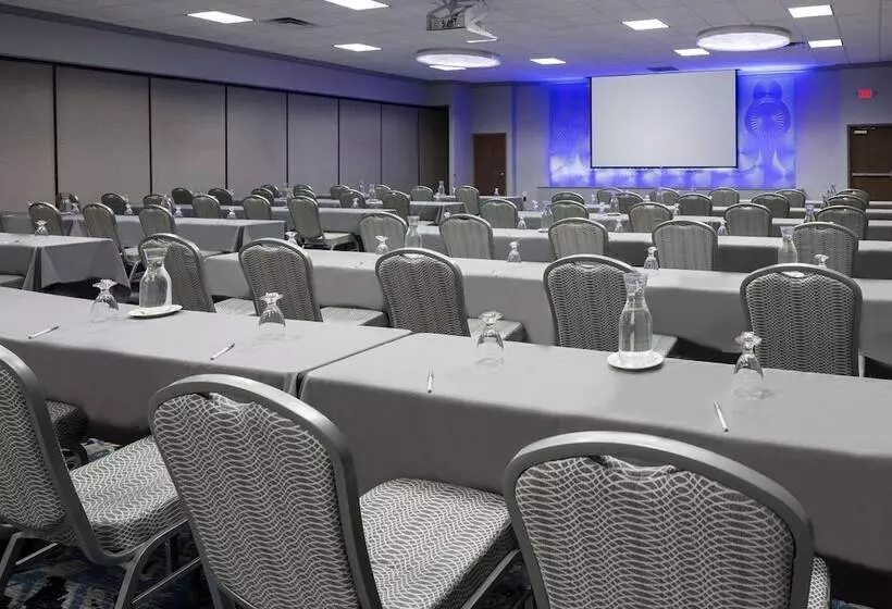 Radisson Hotel & Conference Center Coralville   Iowa City