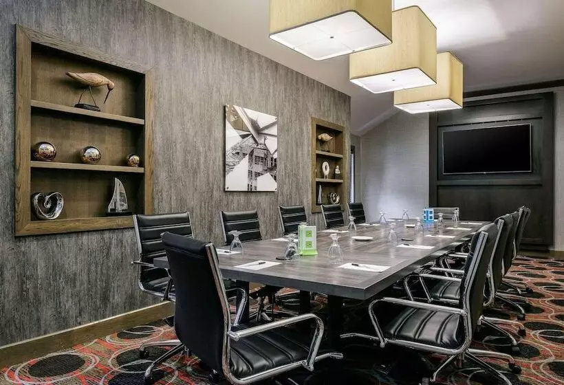 Radisson Hotel & Conference Center Coralville   Iowa City