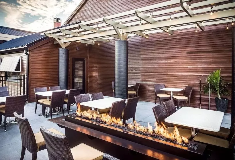 Radisson Hotel & Conference Center Coralville   Iowa City