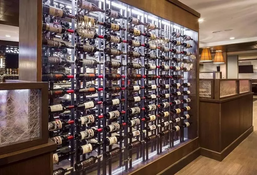 Radisson Hotel & Conference Center Coralville   Iowa City