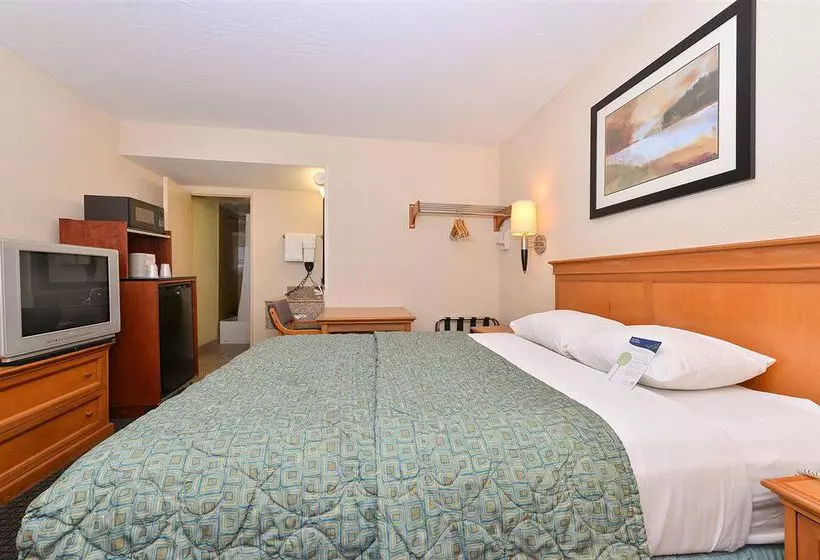 Motel 6 San Diego Mission Valley East