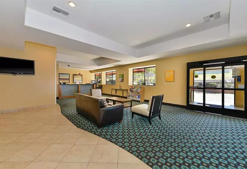 Motel 6 San Diego Mission Valley East