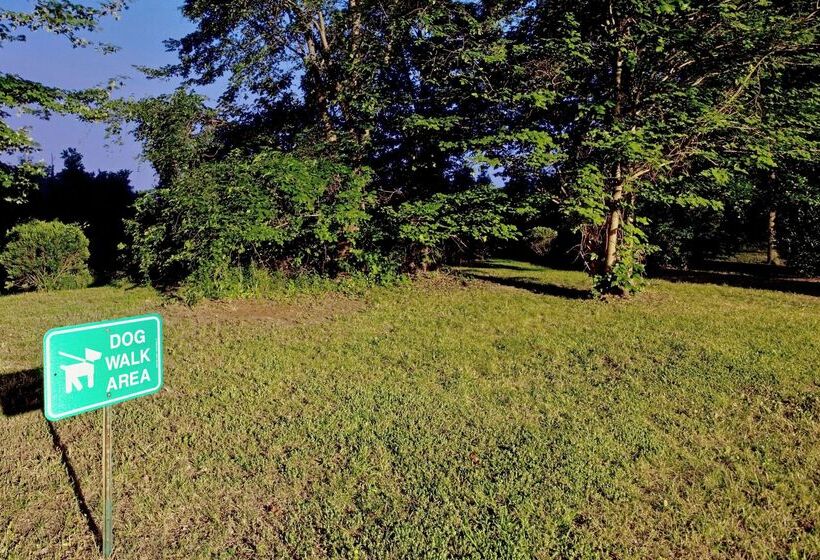 فندق Sonesta Simply Suites Hampton