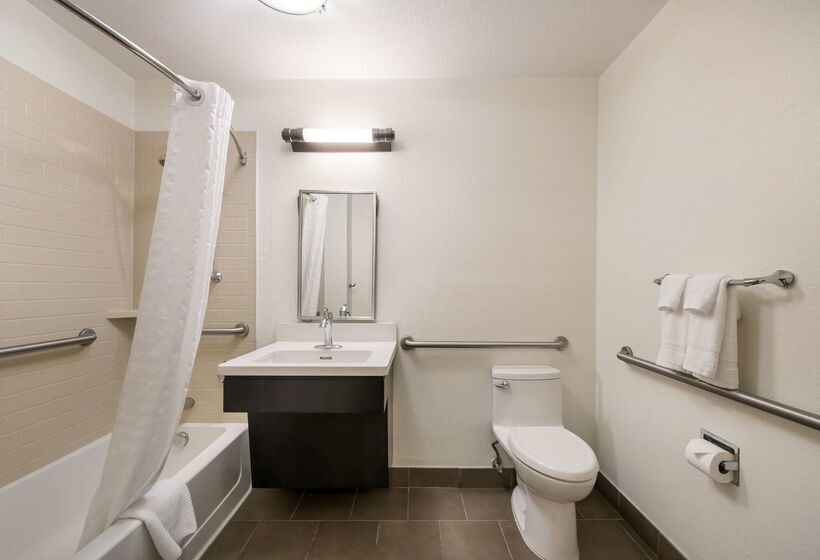 فندق Sonesta Simply Suites Hampton