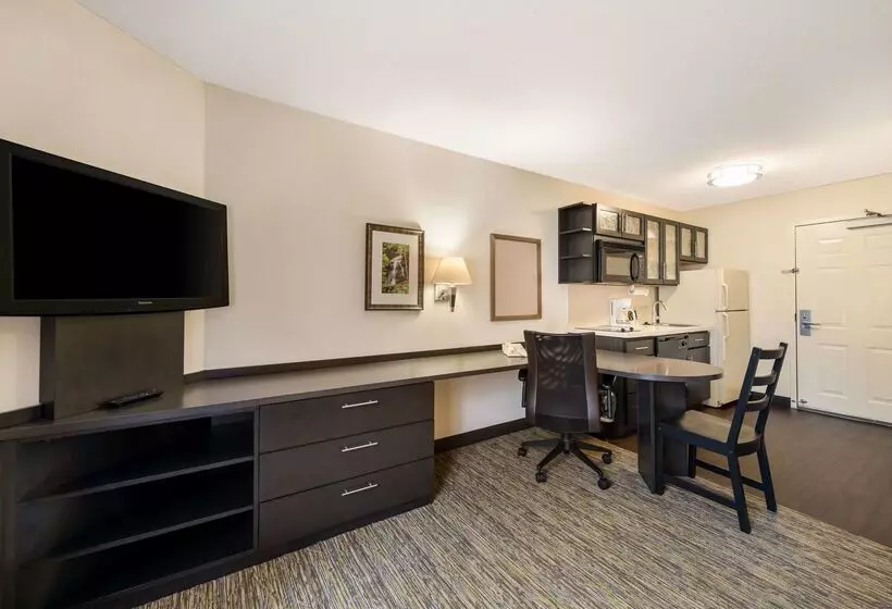 ホテル Sonesta Simply Suites Hampton