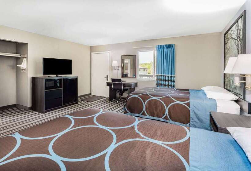 فندق Super 8 By Wyndham Marysville/port Huron Area