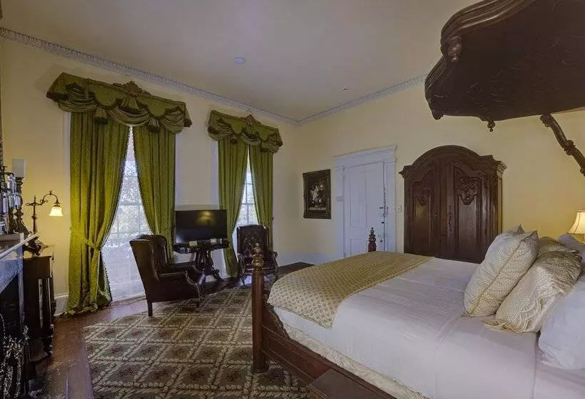 فندق The Inn At Cedar Grove