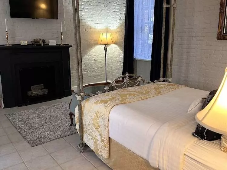 فندق The Inn At Cedar Grove