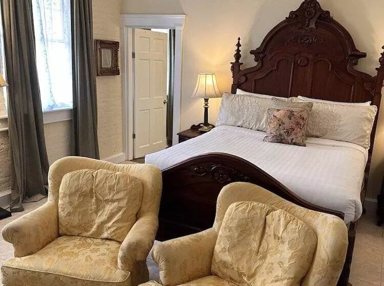 فندق The Inn At Cedar Grove