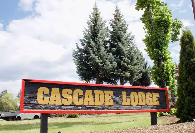 مُتل Cascade Lodge