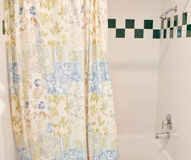 Мотель Cascade Lodge