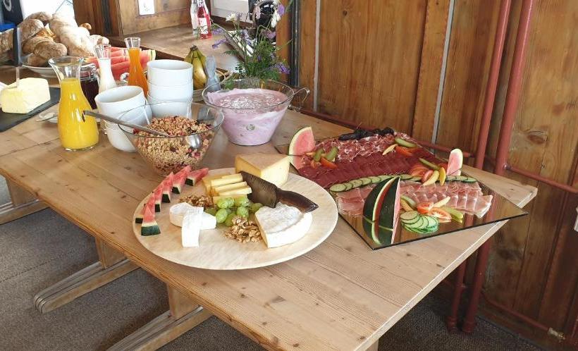 Hospedaria Bündner Rigi