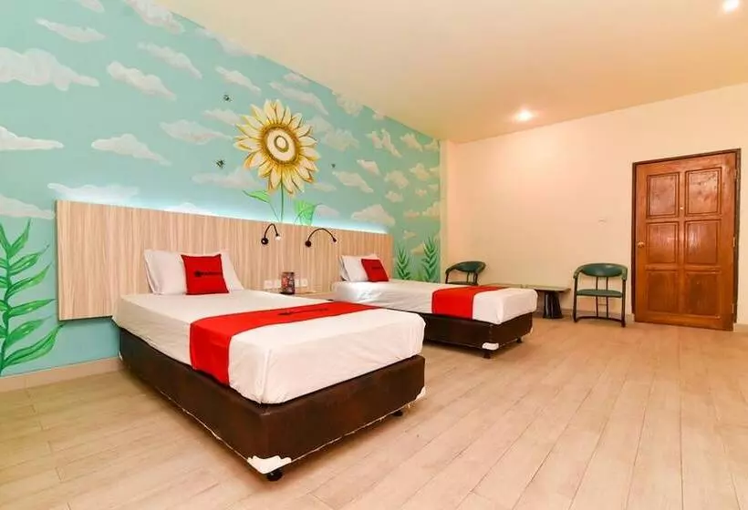 Hotelli Reddoorz Plus @ Ketapang Satu Beach Kupang