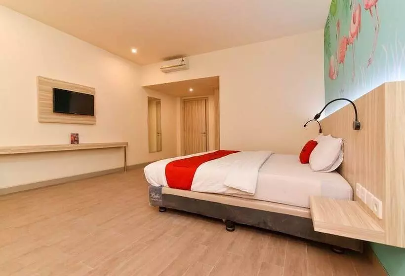 Hotelli Reddoorz Plus @ Ketapang Satu Beach Kupang