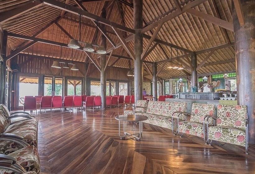 Hotel Reddoorz Resort @ Lembang 2