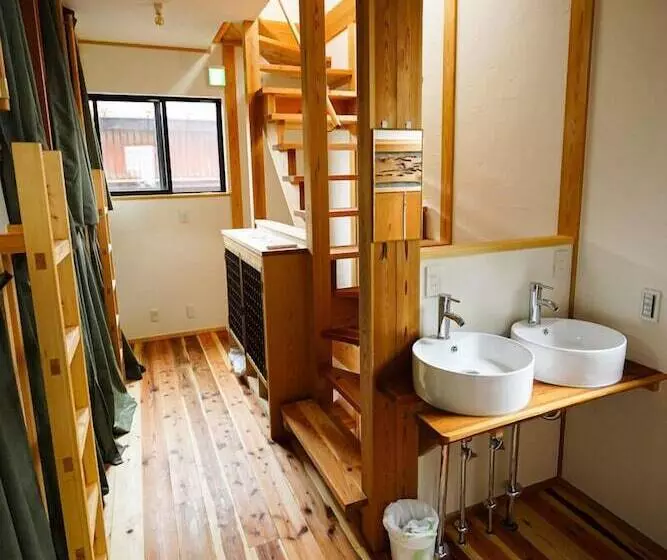 Kichinya Yagoro Hostel