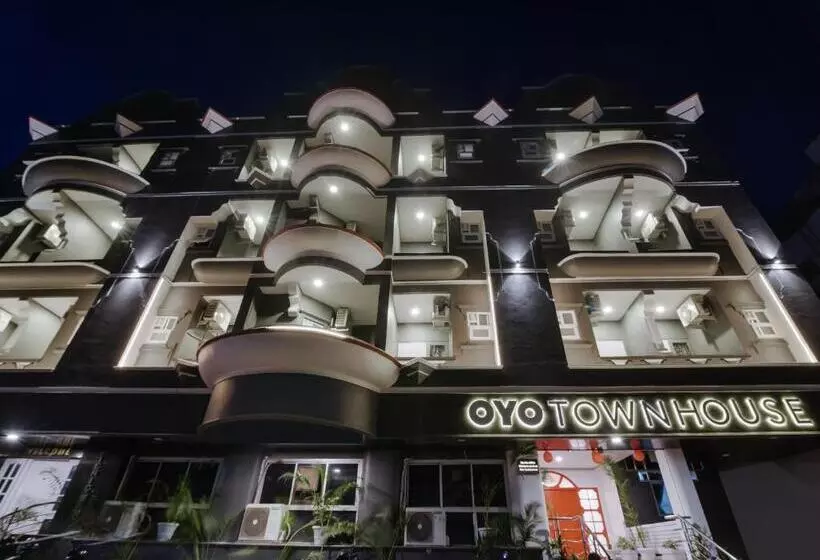 Hotelli Super Townhouse Srm Kuppakonam Pudur